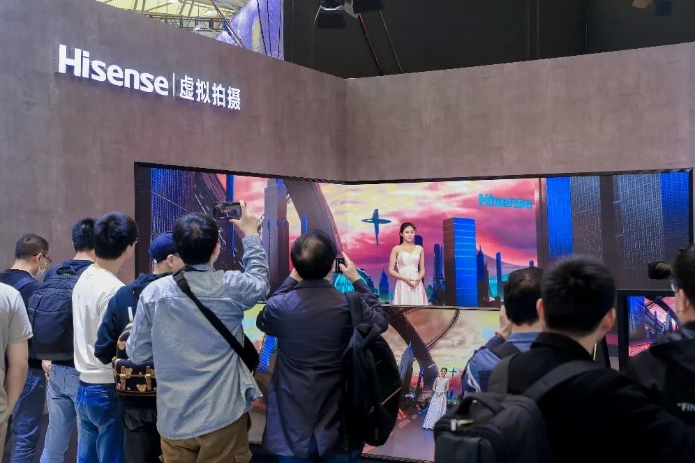TCL華星、海信等科技巨頭如何穩固商顯行業地位？重磅新品只有您想不到，沒有您看不到！